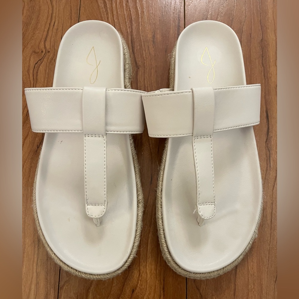 Joie 7.5 White Ivory Beige Cream Nacho Thongs Sandals Straw Trim Women's Summer